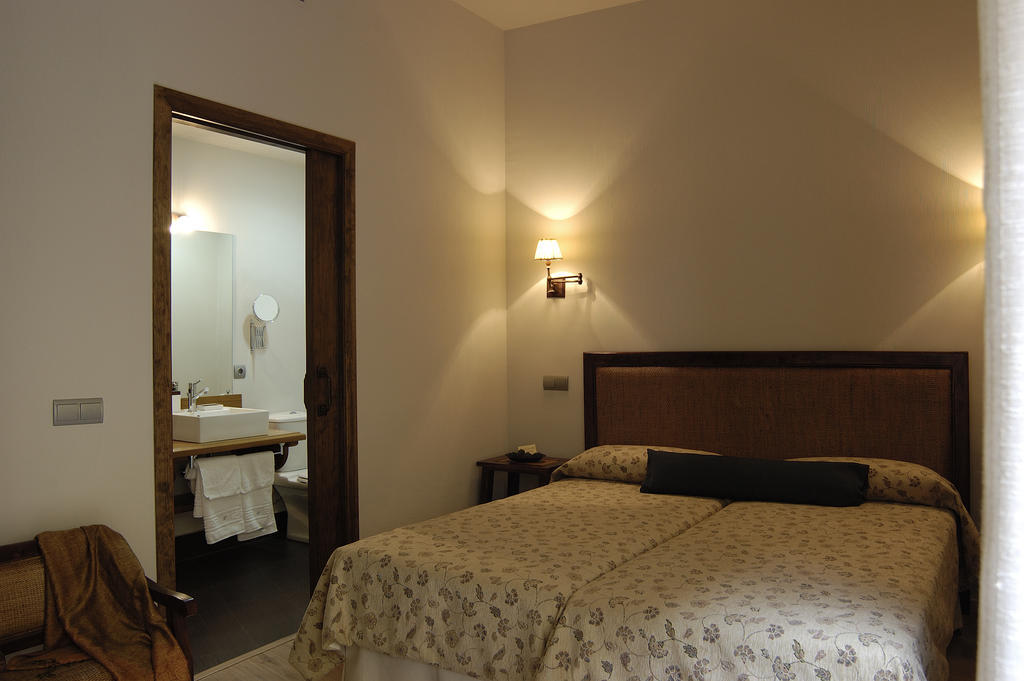 Casa Rural La Botica Oropesa Room photo